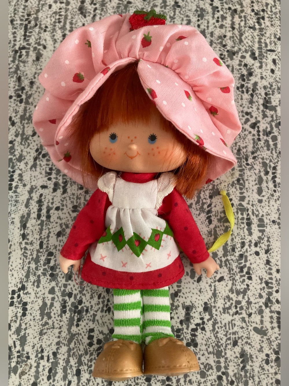 🍓 Vintage 1980 Strawberry Shortcake Lot Dolls Figurines Purse Display Case Pets - Picture 4 of 16